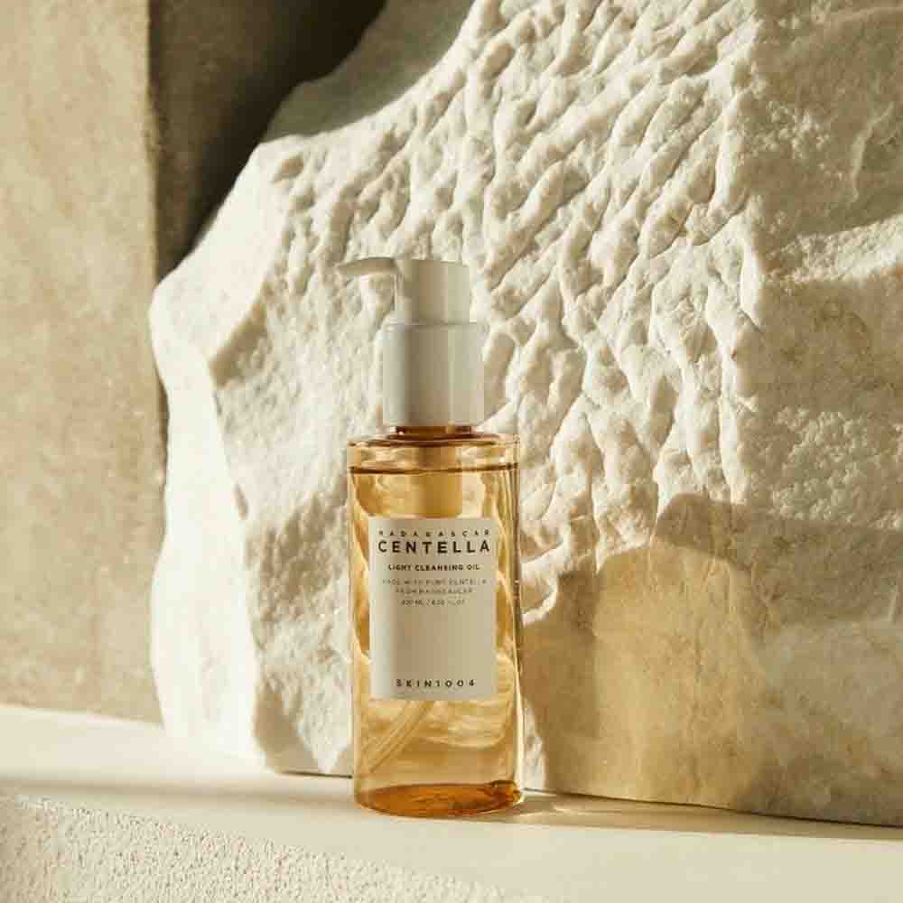 SKIN1004 Madagascar Centella Light Cleansing Oil 200ML